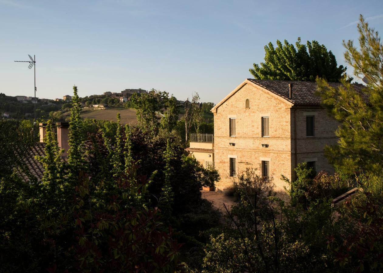 Grande Villa Storica Per Vacanze Con Giardino Privato E Piscina Ostra Exterior photo