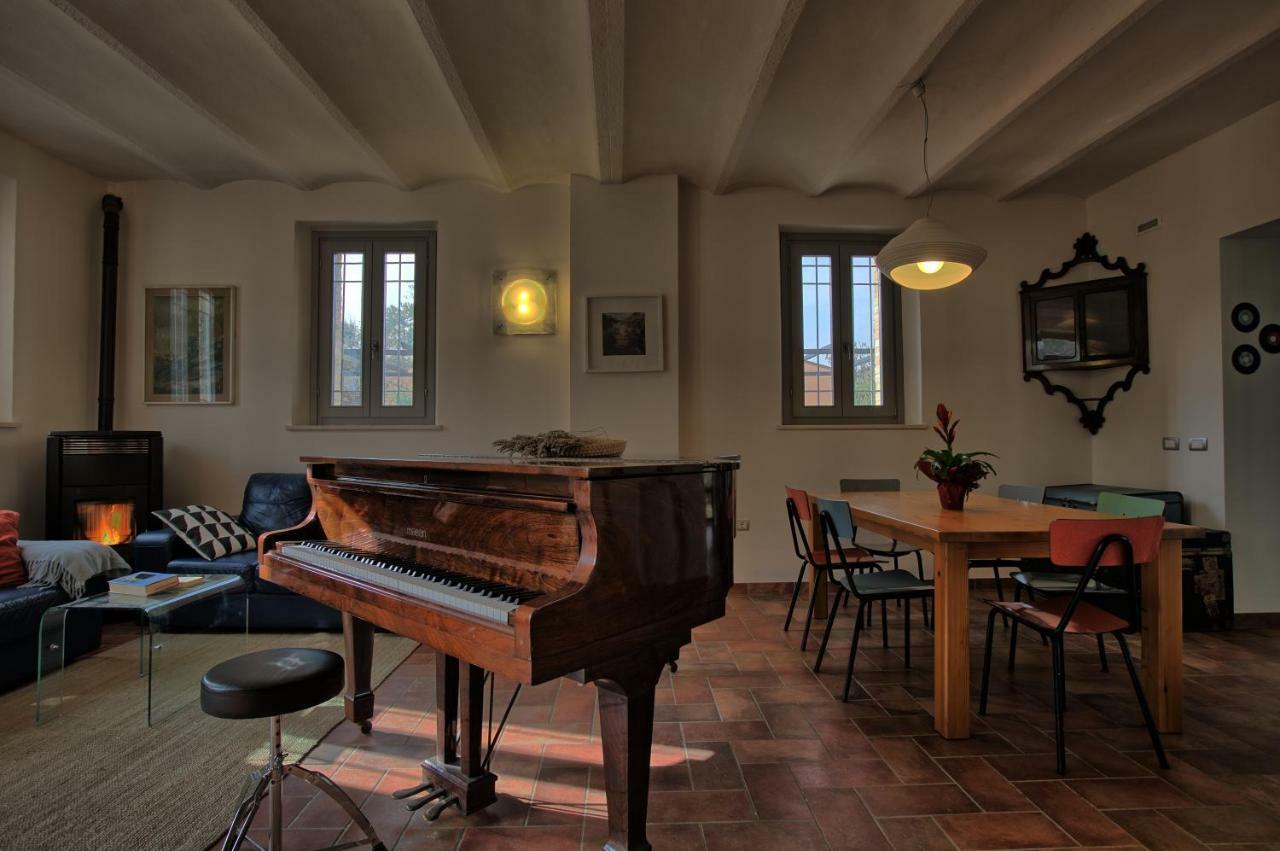 Grande Villa Storica Per Vacanze Con Giardino Privato E Piscina Ostra Exterior photo